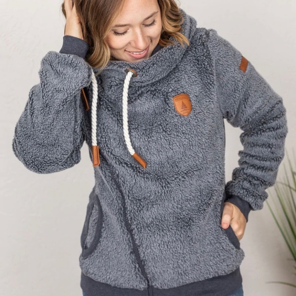 Wanakome Tops - 💛 WANAKOME Sherpa Hoodie